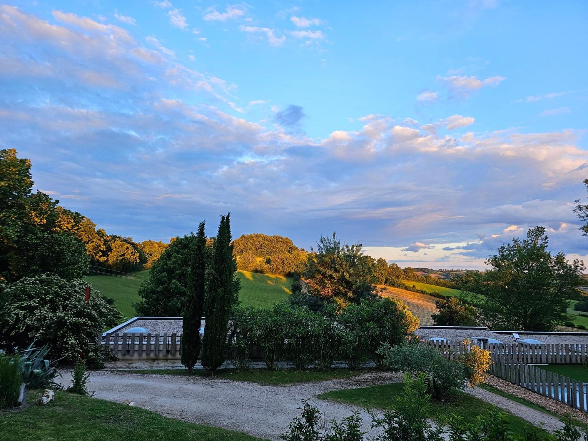 Domaine De Massoulac Molieres  Luaran gambar